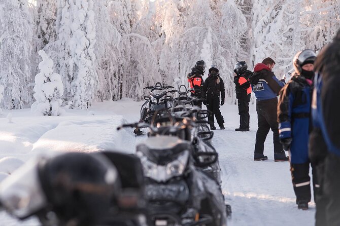2 Hours Snowmobile Safari to the Levi Nature - Getting ready for Arctic riding