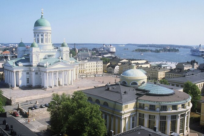 A Finntastic Walking Tour in Helsinki - Havis Amanda and the waterfront symbols