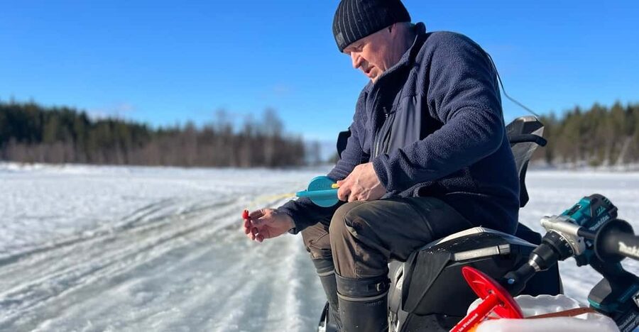 Authentic Reindeer Experience, Ice Fish & Lunch in the Wild - From Levi to Lompolo in 35 minutes