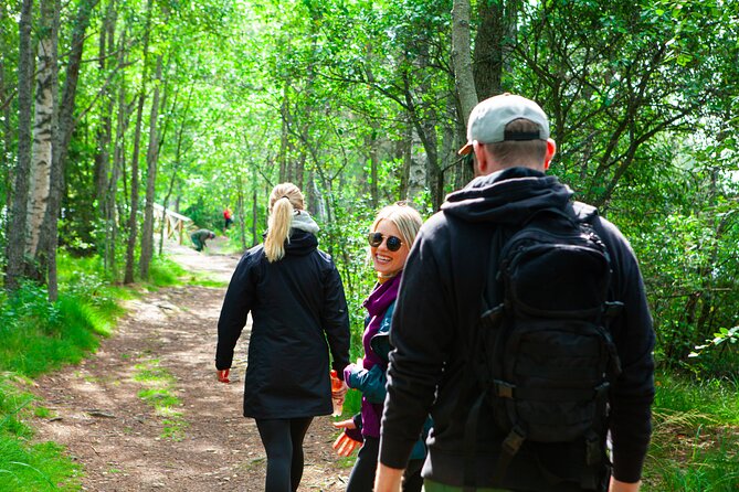 Berry Picking in a National Park - Who will enjoy this forest day most