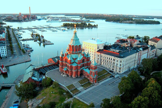 CITY Tour with Food Tasting in Helsinki - Allas Sea Pool and the harbor side