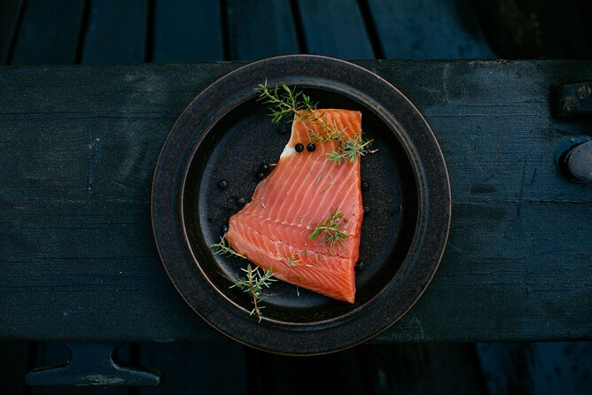 Dinner with Northern Light hunt in Rovaniemi - Is $220.68 a fair price?
