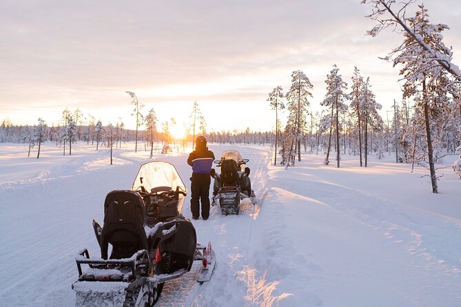 Evening Snowmobile Safari in Rovaniemi - Meeting at Arctic Circle Snowmobile Park