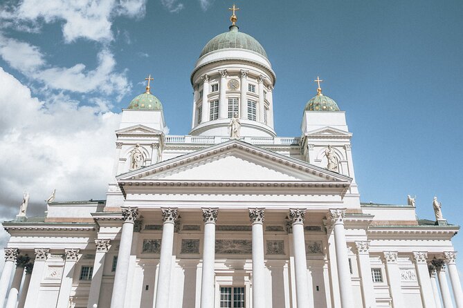 Explore Helsinki in 60 minutes with a Local - Starting beside the sea at Allas Pool