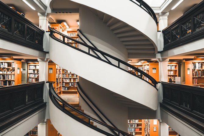 Explore Helsinki’s Art and Culture with a Local - Starting at Ateneum on Kaivokatu