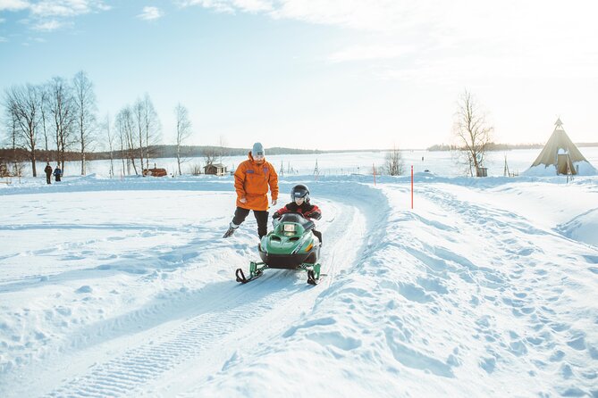 Family Snowmobiling in Rovaniemi, Apukka Resort - The children’s mini-snowmobile session