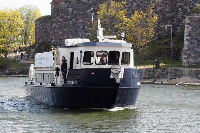 Ferry to Vallisaari Fortress Island - Nature trails with real limits