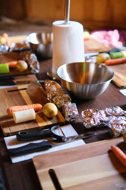 Finnish Traditional Soup Workshop by the Forest (private) - Glögi, blueberry juice, and the meal at the communal table