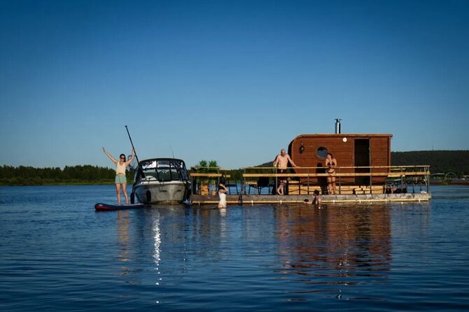 Floating Sauna with Barbecue and Swimming Experience in Finland - What the private format changes