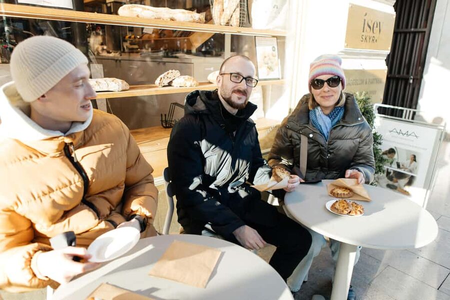 FOOD Tour with Rooftop Bar Visit in Helsinki - This is a tasting tour, not lunch