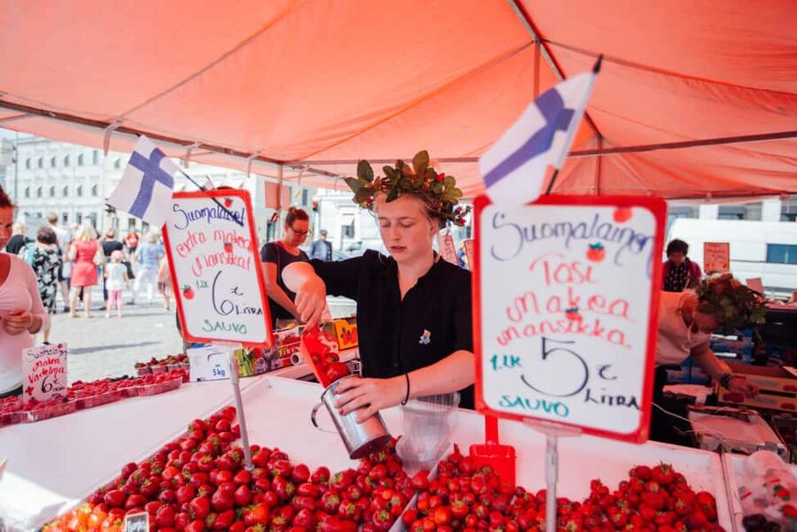 FOOD Tour with Rooftop Bar Visit in Helsinki - The rooftop bar is a smart final stop
