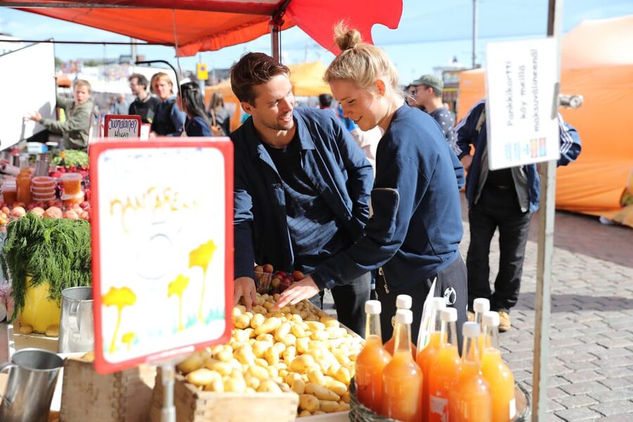 FOOD Tour with Rooftop Bar Visit in Helsinki - Jugend Hall brings food and architecture together
