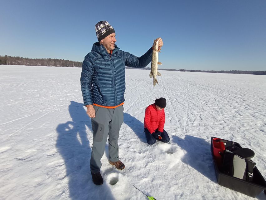 From Helsinki: Bodom Lake Ice Fishing with Food & Drinks - The cold-weather clothing question