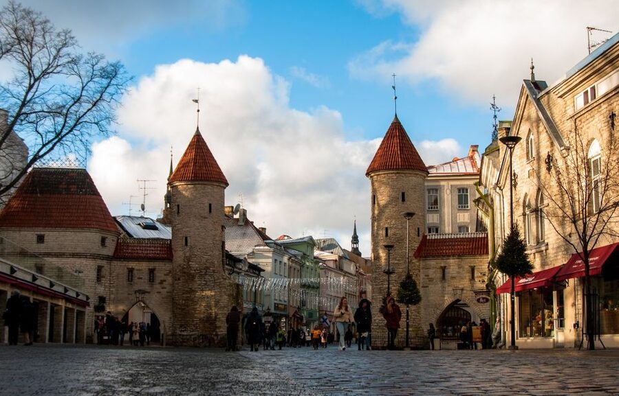 From Helsinki: Guided Day Trip to Tallinn by Ferry & VIP Car - Balti Jaam Market and Tallinn’s everyday side
