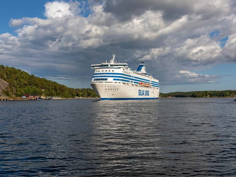 From Helsinki: Overnight Cruise to Stockholm with Breakfast - Settling into the private sea-view cabin