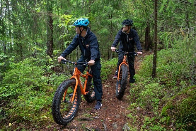 Guided fatbike trip around beautiful Lake Saimaa - Riding the fatbike for the first time
