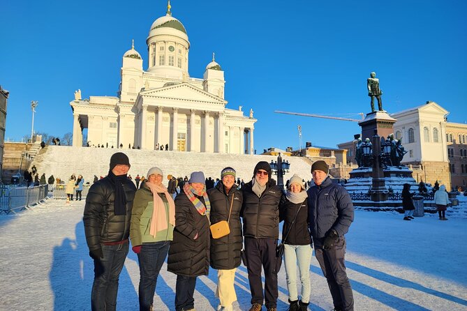 Happy Helsinki Walking Tour - Esplanadi Park and the rhythm of city life