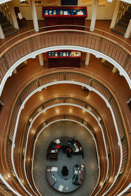 Helsinki: Architectural Highlights Guided Walking Tour - Kappeli, Esplanadi, and the Runeberg monument