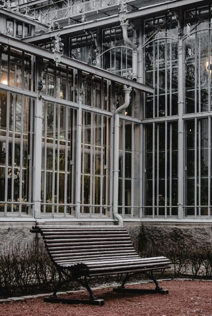 Helsinki: Architectural Highlights Guided Walking Tour - Aalto, modern commerce, and Helsinki Central Station