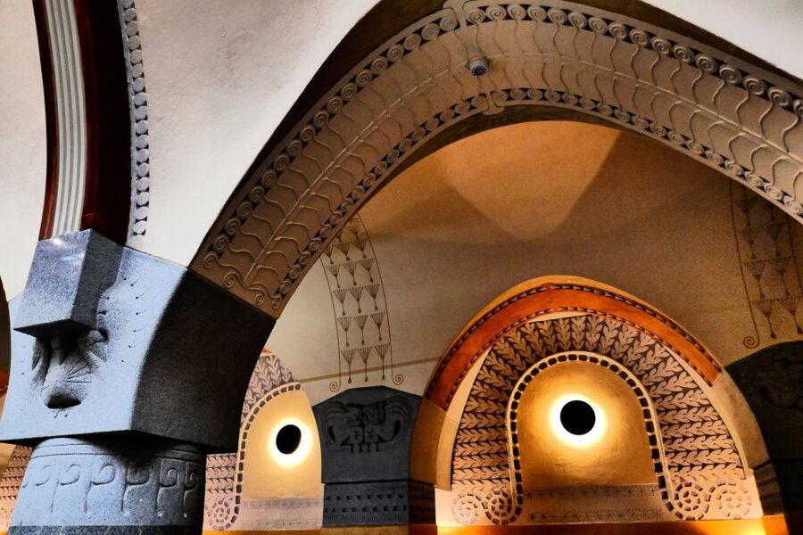 Helsinki: Architecture Walking Tour with Expert - Walking distance, weather, and the winter question