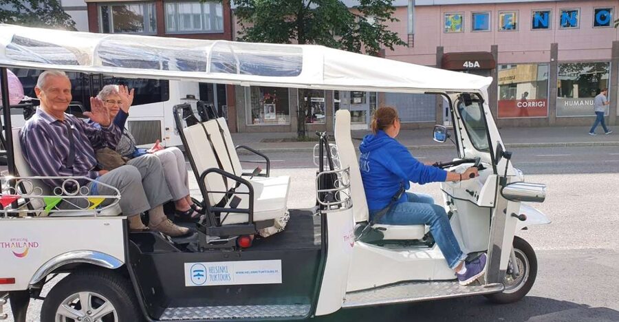 Helsinki City: 2.5-Hour City Tour with Electric TukTuk - Starting with Helsinki’s coastline and Kaivopuisto Park