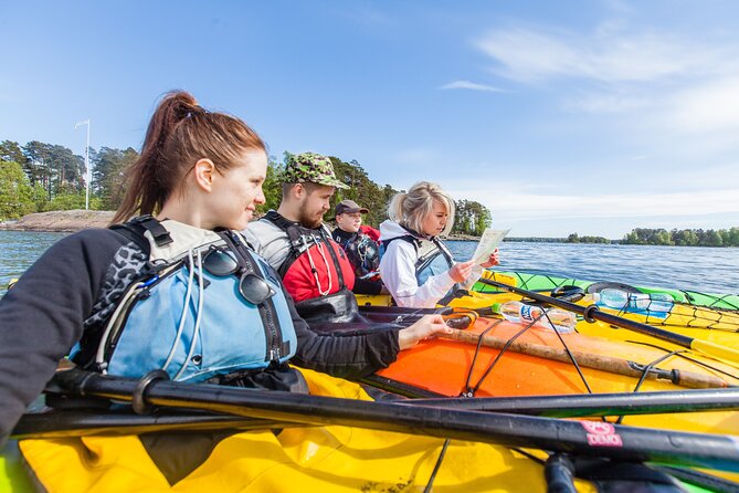 Helsinki City 3-Hour Kayak Trip - Getting comfortable in the kayak