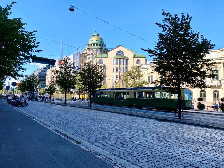 Helsinki: City Highlights and Suomenlinna Eco-Friendly Tour - Esplanadi Park and the Amanda Statue