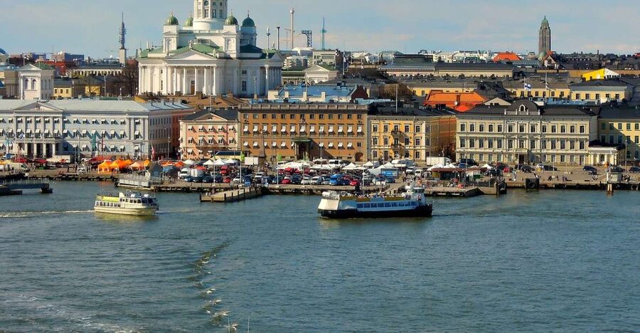 Helsinki: Express Walk with a Local in 60 minutes - Booking flexibility and practical limits