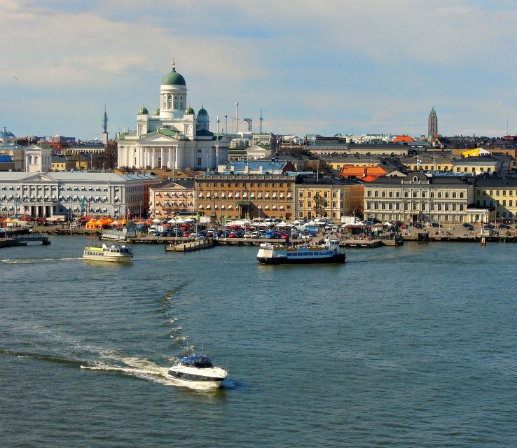 Helsinki: Express Walk with a Local in 60 minutes - A quick route through Helsinki’s defining sights