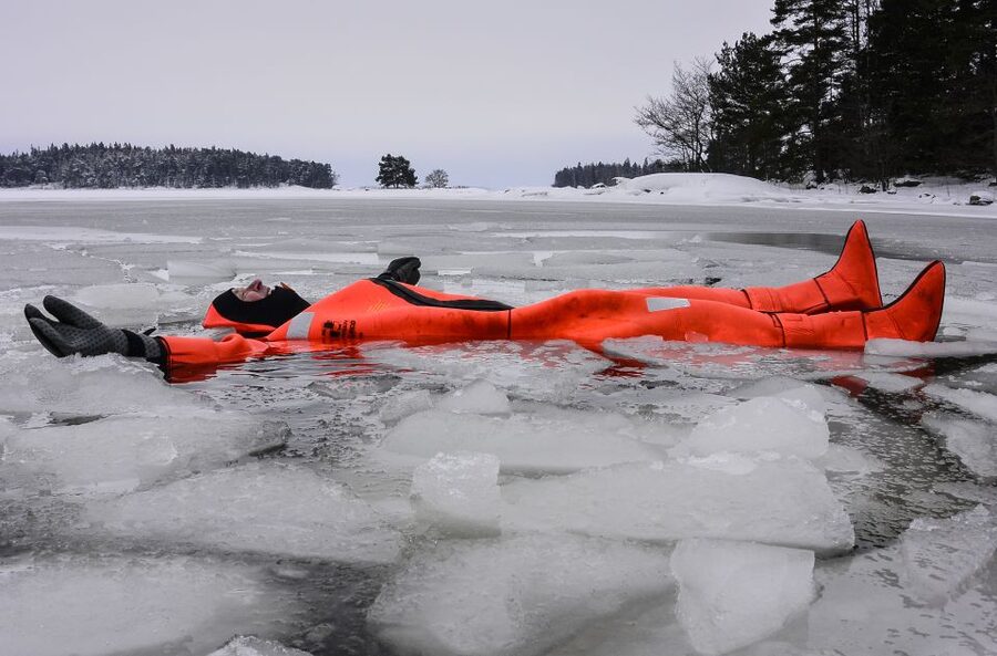 Helsinki: Floating Experience in a Survival Suit - Arriving in ordinary winter clothes