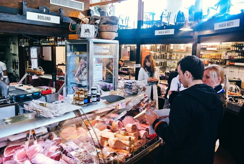 Helsinki: Food Walking Tour with Tastings - Starting outside the main entrance