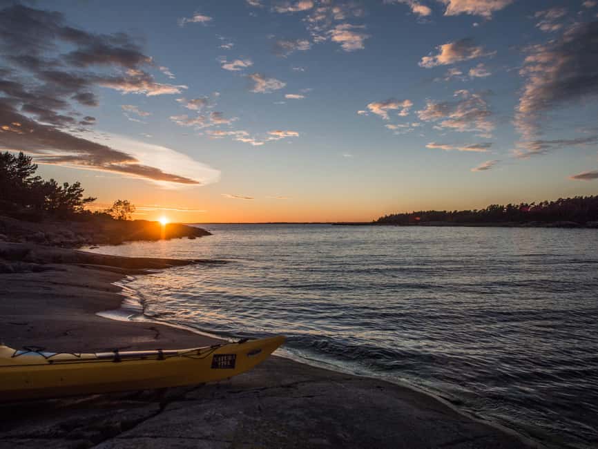 Helsinki: Midnight Sun Kayaking Tour with Campfire - Who Should Book This Four-Hour Outing?