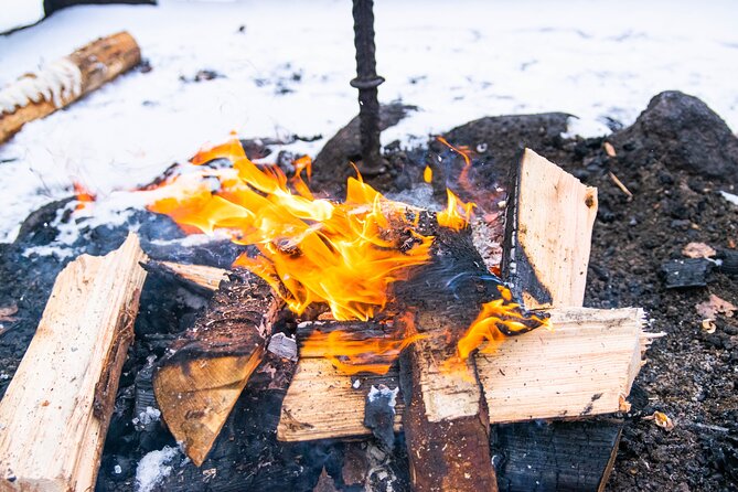 Helsinki: Nuuksio National park hiking with campfire lunch - Lakes, pine trees, and the best pauses