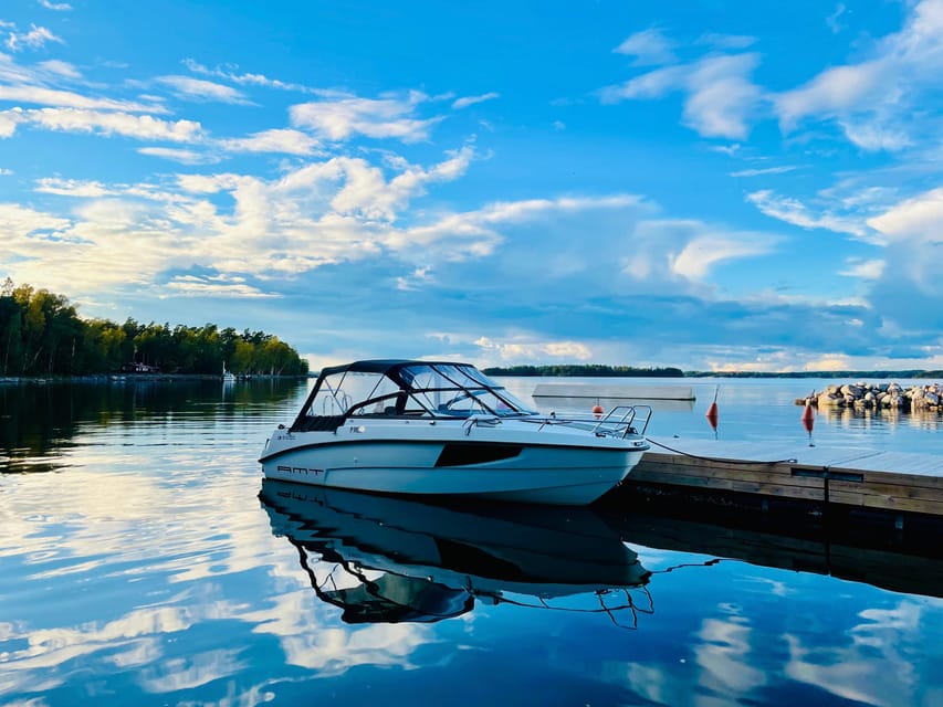 Helsinki: Private Boat Tour - Seeing Helsinki from the water