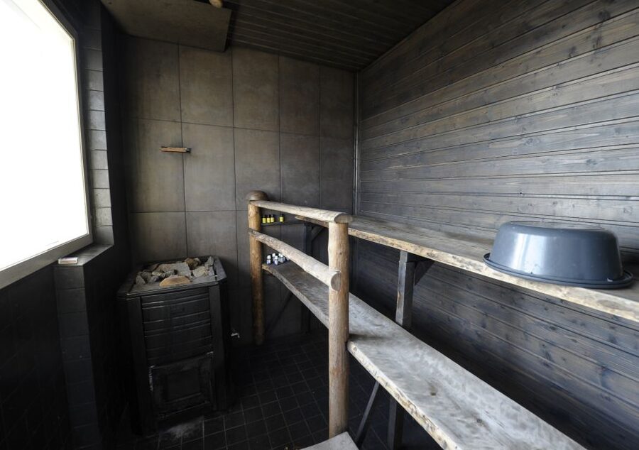 Helsinki: RIB Tour to Local's Cottage with BBQ and Sauna - Returning to Helsinki by Water