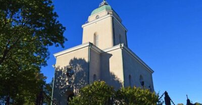 Helsinki Shore Excursion: City Sightseeing and Suomenlinna
