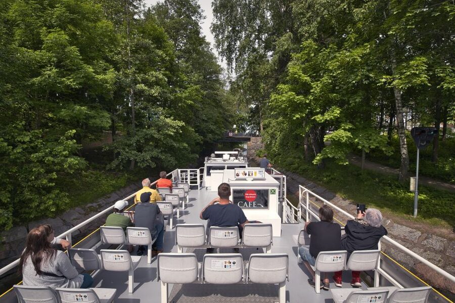 Helsinki: Sightseeing Canal Cruise with Audio Commentary - Kulosaari, Mustikkamaa, and Korkeasaari Zoo