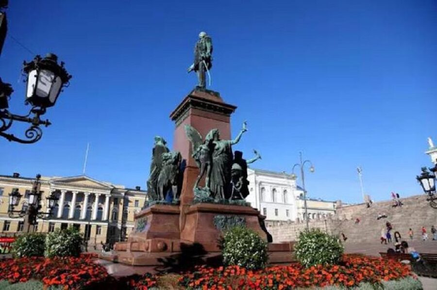 Helsinki Stopover Tour with Round-Trip Airport Transfers - National Museum and Parliament: Finnish identity in stone and stonework