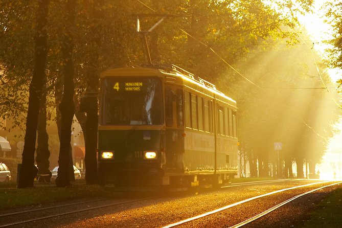 Helsinki tram tour with a city planner - Huvilakatu shows Helsinki’s colorful residential side