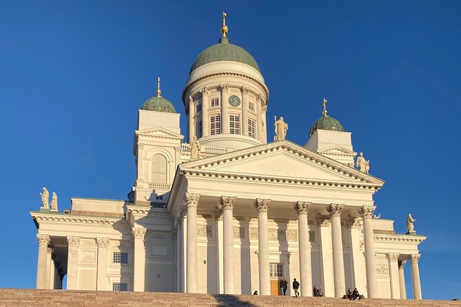 Helsinki Walking Tour - Small Group - The Orthodox cathedral in a Lutheran country