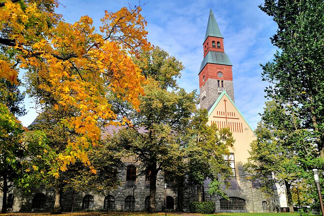 Helsinki walking tour with a city planner - Helsinki Central Railway Station