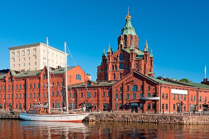 Helsinki Walking Tour with PRIVATE Professional guide - Kauppatori Market Square for Finnish tastes