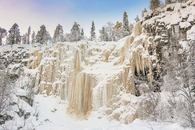 Hike to Frozen Waterfalls of Korouoma Including BBQ Lunch from Rovaniemi - Why Korouoma is worth the long winter outing