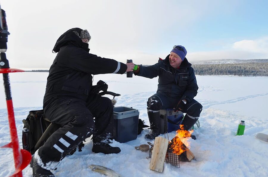 Ice fishing program in Lapland - Key points before you book