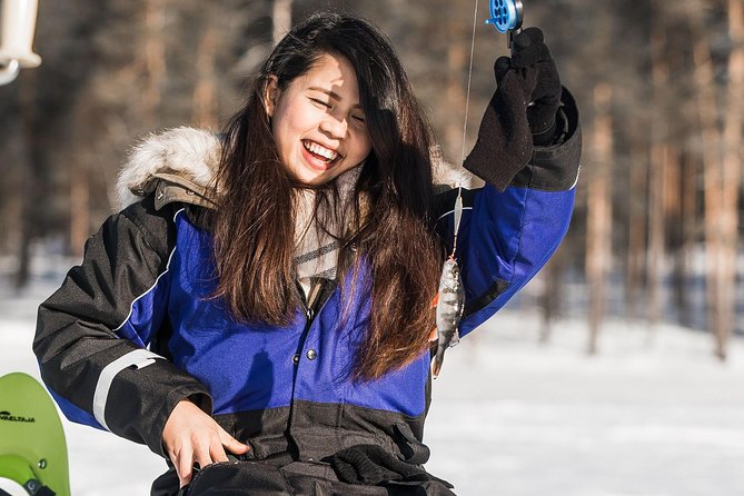 Ice Fishing Tour - Cold-weather comfort and accessibility