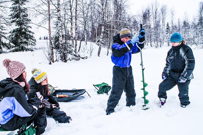 Ice Fishing Trip in Rovaniemi - English guidance and the role of the guide