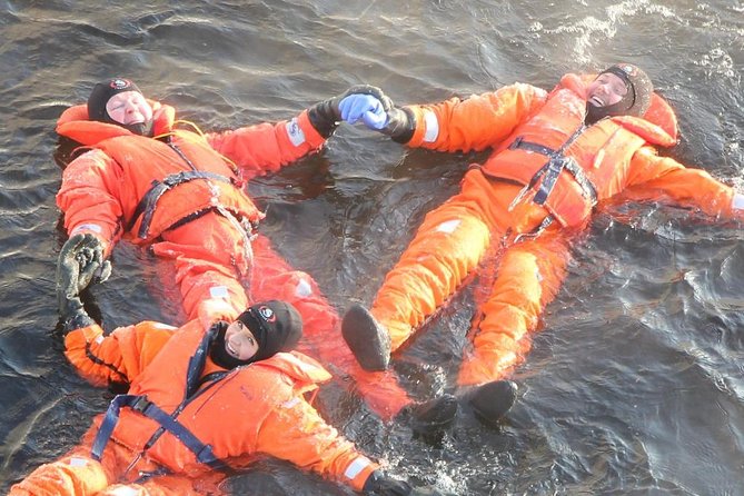 Ice-Floating Experience in Savonlinna - Stories from Arto and a warm Finnish finish