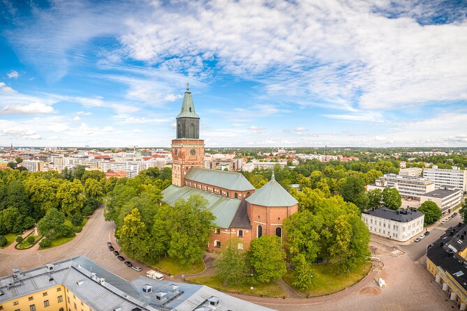 Inspiring Turku - Private Walking Tour - Turku City Hall and the Great Fire