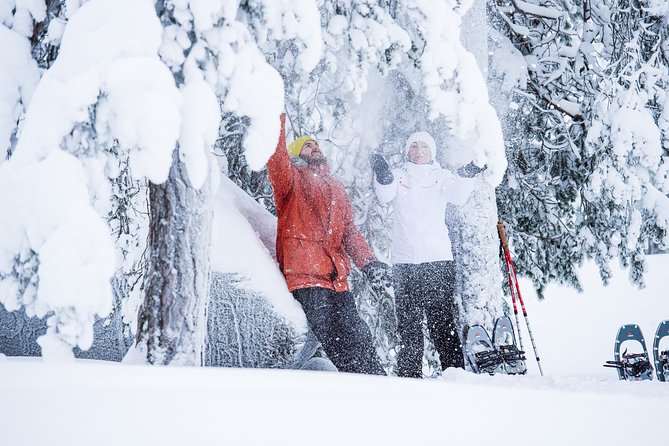 Korouoma Canyon Snowshoe Trip - The fire-cooked lunch is part of the attraction