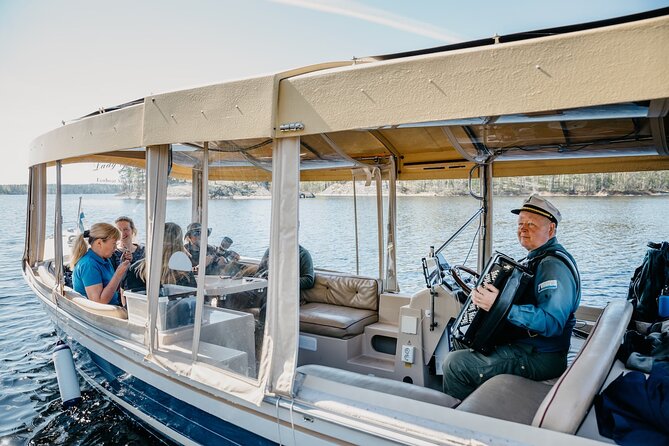 Lake Saimaa Small-Group Cruise with Stories and Music - Cruising through the Puumala archipelago